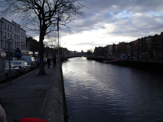 A cool evening by the Liffey